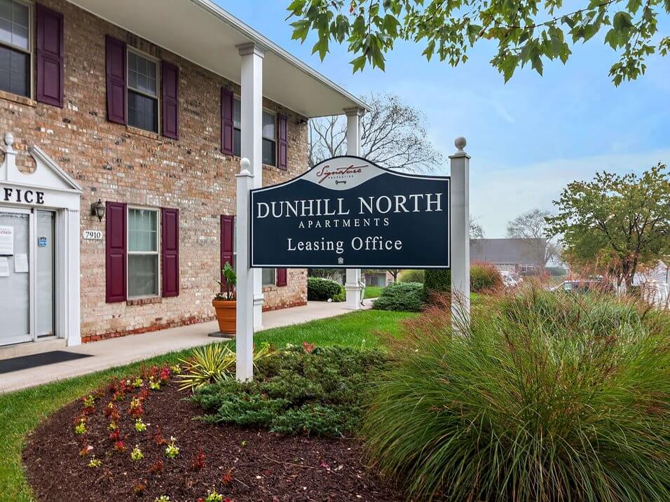 Dunhill North Apartments leasing office sign