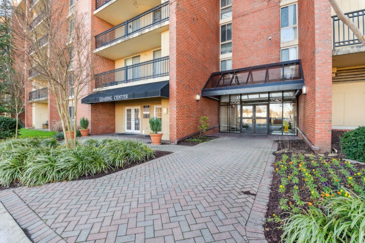 exterior view of leasing center front doors